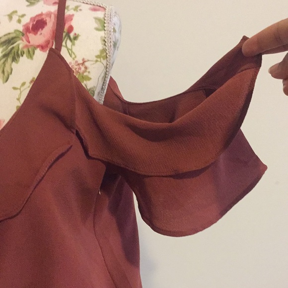 Cold Shoulder Ruffle Blouse - Picture 3 of 5